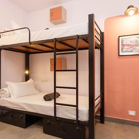 Locul Uptown - Near Bangalore Palace Grounds מראה חיצוני תמונה