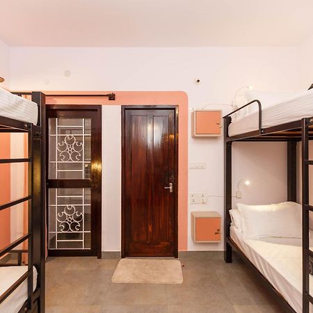 Locul Uptown - Near Bangalore Palace Grounds מראה חיצוני תמונה
