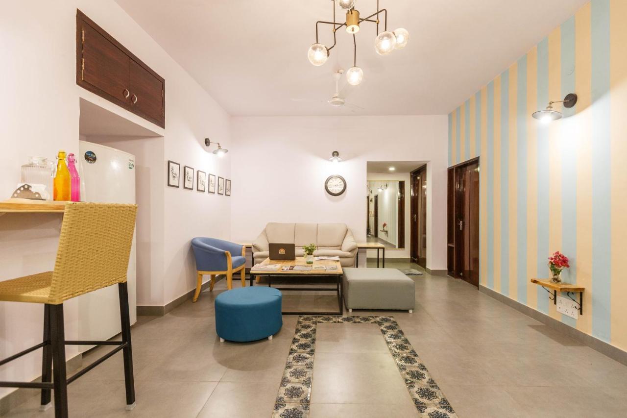 Locul Uptown - Near Bangalore Palace Grounds מראה חיצוני תמונה