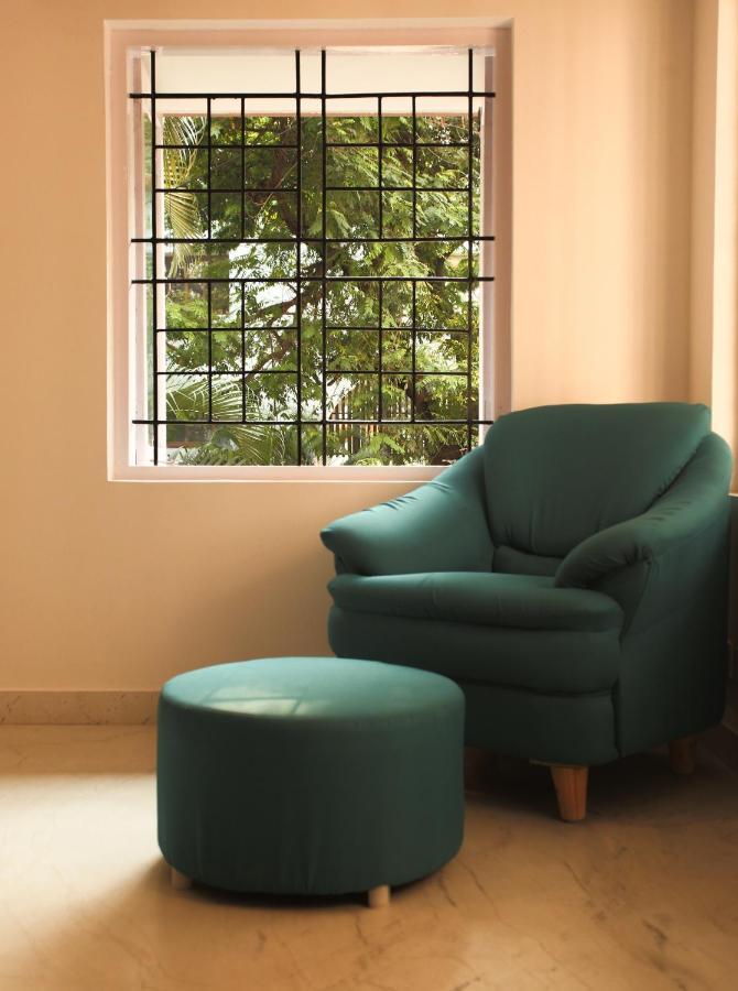 Locul Uptown - Near Bangalore Palace Grounds מראה חיצוני תמונה