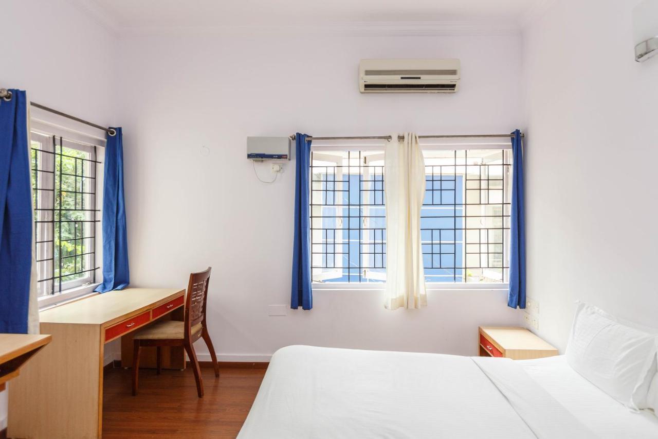Locul Uptown - Near Bangalore Palace Grounds מראה חיצוני תמונה