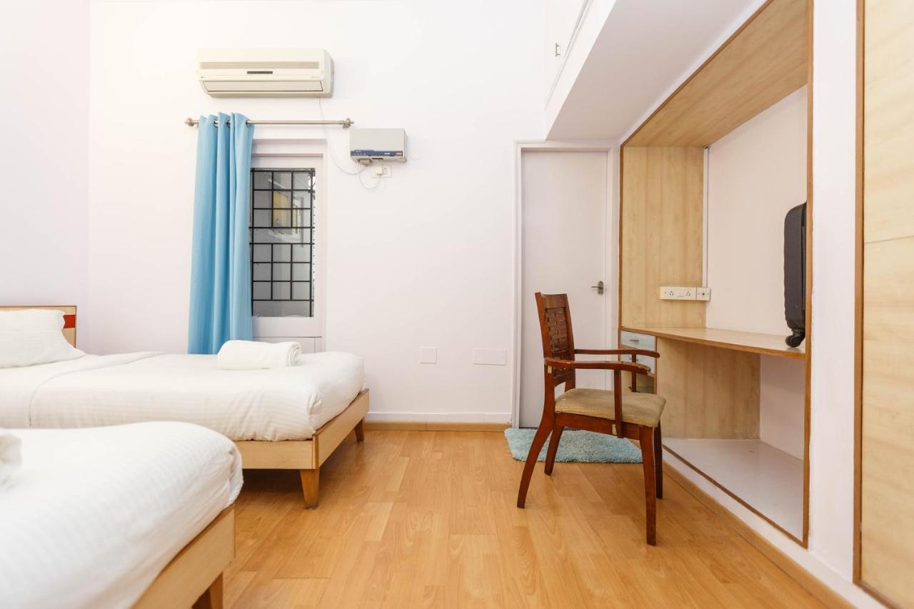 Locul Uptown - Near Bangalore Palace Grounds מראה חיצוני תמונה