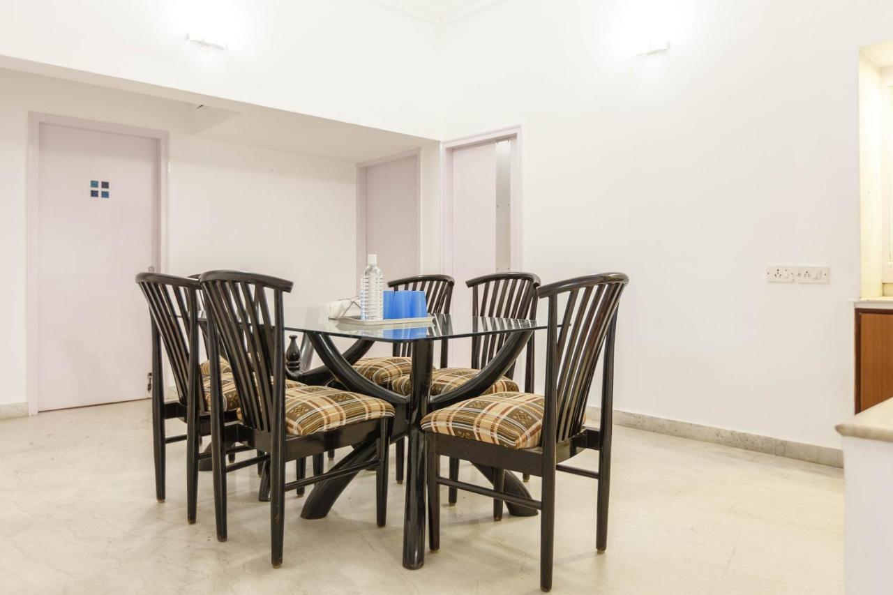 Locul Uptown - Near Bangalore Palace Grounds מראה חיצוני תמונה