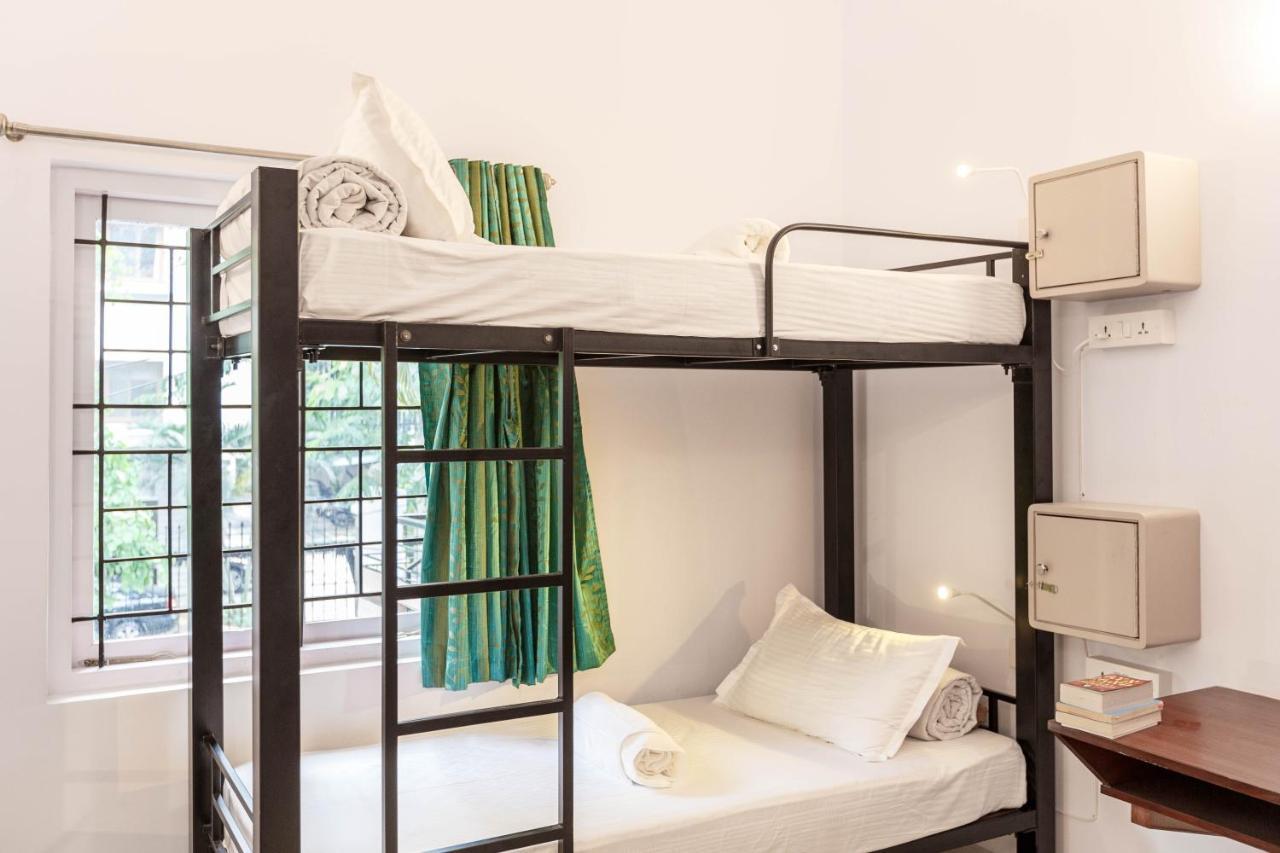 Locul Uptown - Near Bangalore Palace Grounds מראה חיצוני תמונה