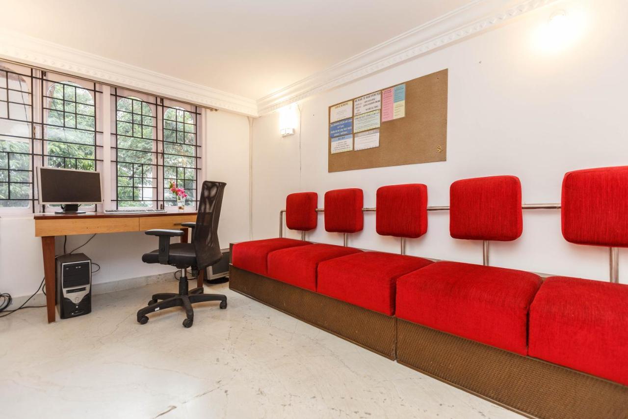 Locul Uptown - Near Bangalore Palace Grounds מראה חיצוני תמונה