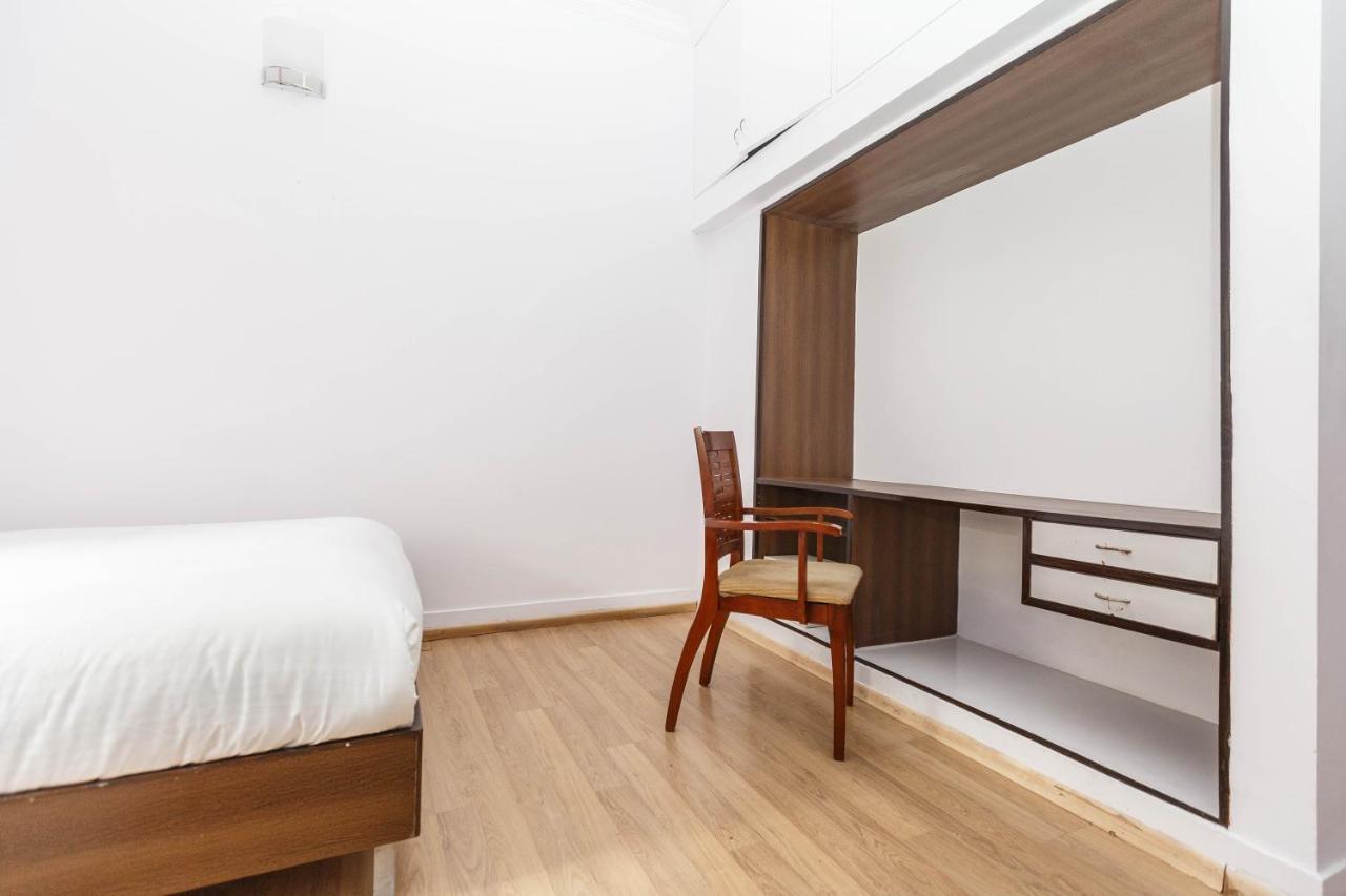 Locul Uptown - Near Bangalore Palace Grounds מראה חיצוני תמונה